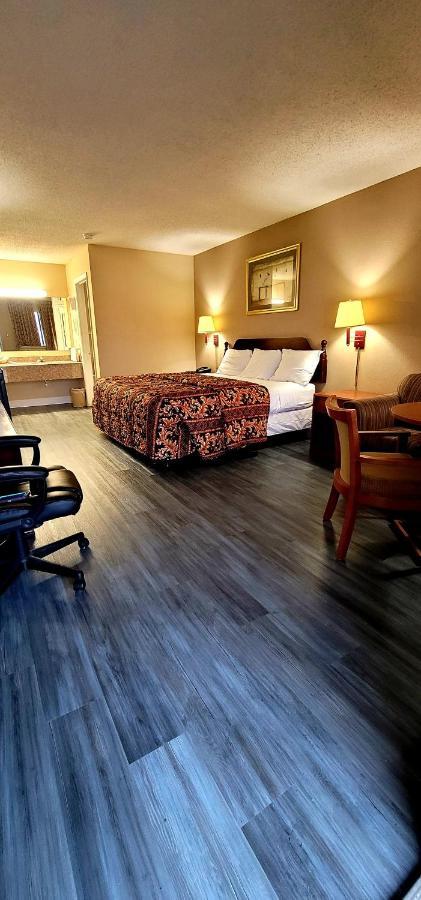 Regency Travel Inn Hayti Kültér fotó
