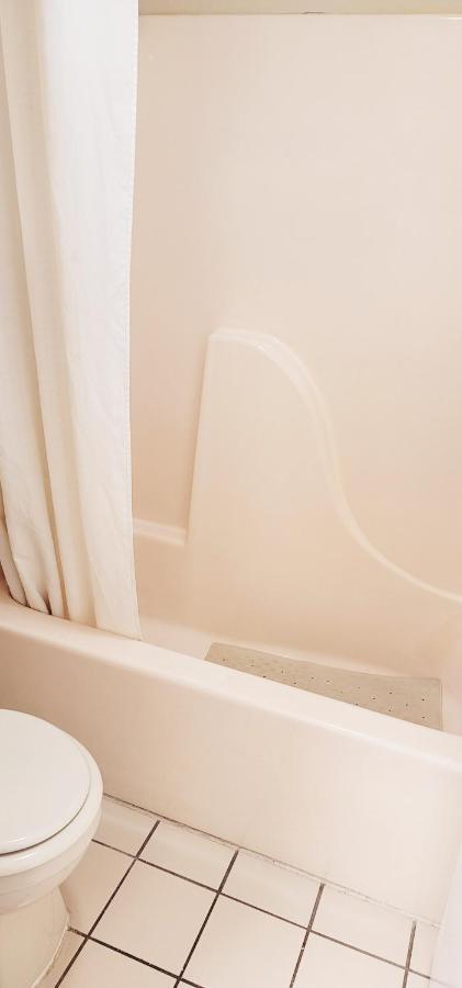 Regency Travel Inn Hayti Kültér fotó