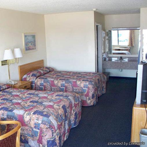 Regency Travel Inn Hayti Szoba fotó